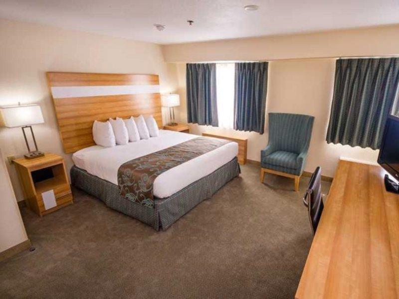 Hampton By Hilton Grand Cayman Seven Mile Beach George Town Eksteriør billede